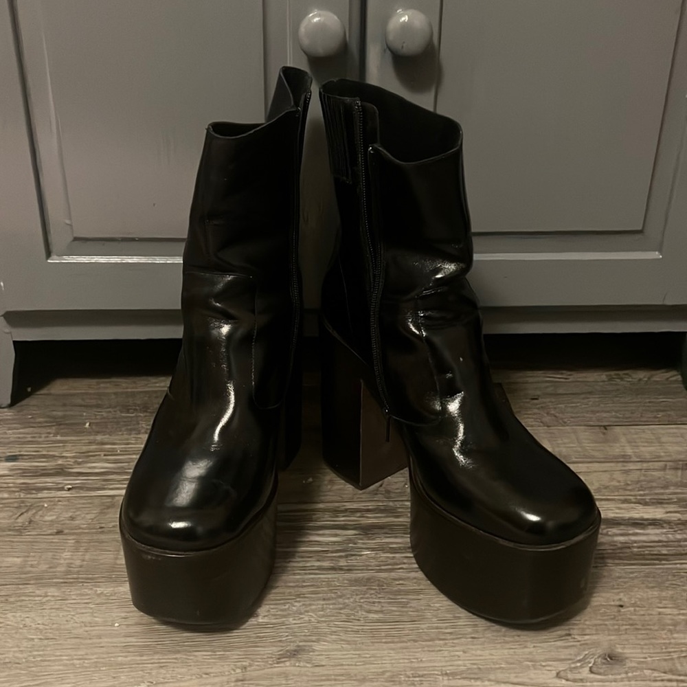 Jeffrey Cambell boots